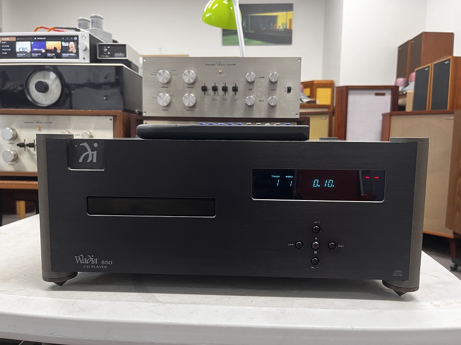 Wadia 850
