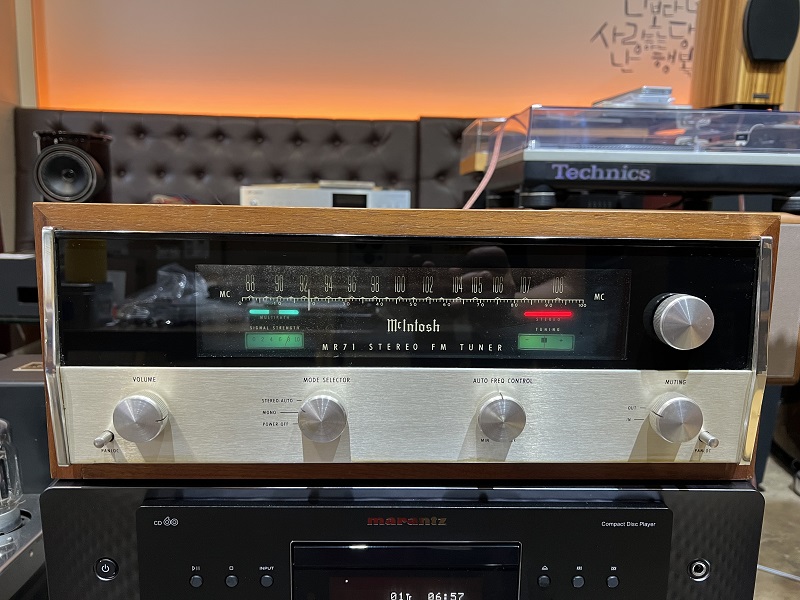 MCINTOSH MR-71