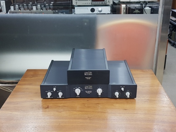 Mark Levinson (마크레빈슨) Mark Levinson (마크레빈슨) 26 프리앰프