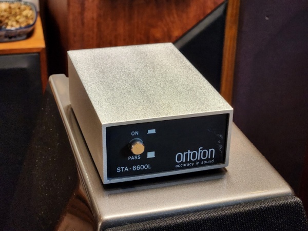 Ortofon(오르토폰) 오르토폰 조겐쇼 사의 Jorgen schou STA-6600L MC승압트렌스 입니다