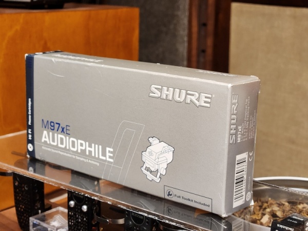 SHURE SHURE 슈어사의 중상급 카트릿지 M97ex 입니다