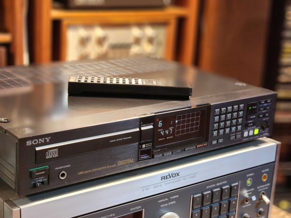 Sony(소니) SONY 소니 구형명기 502ESD 시디플레이어 입니다 -상태좋은 전용리모컨-