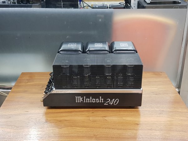 Mcintosh (매킨토시) Mcintosh (매킨토시) MC240 파워앰프