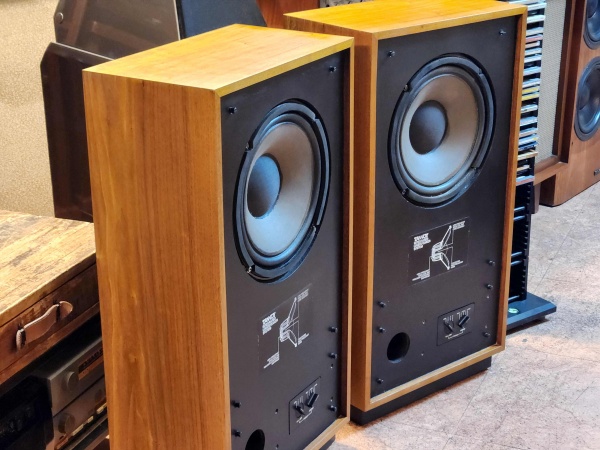Tannoy(탄노이) 영국 TANNOY 탄노이 체비엇트CHEVIOT  스피커 입니다-극상품 오리지널 인클로우져-