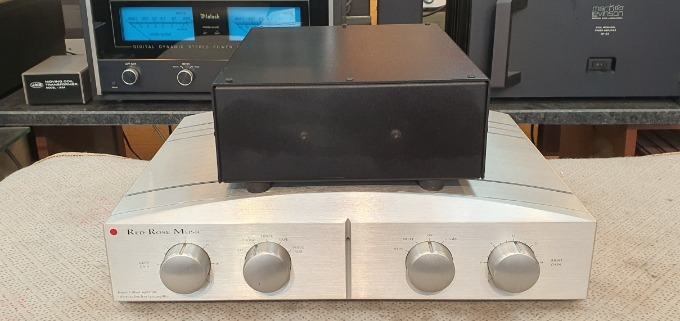 RED ROSE MUSIC  3 SILVER SIGNATURE