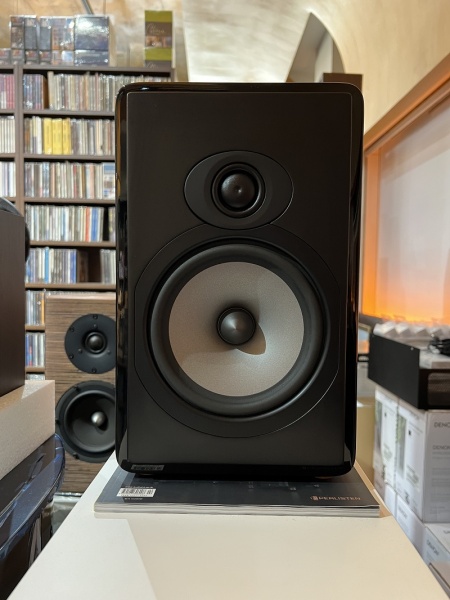 Boston Acoustics RS-260