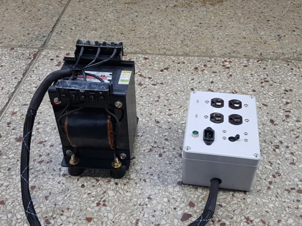 	Aihara Electric (아이하라)  	Aihara Electric (아이하라) 1.5KV 차폐트랜스