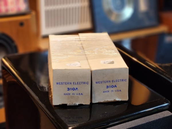  Western Electric 웨스턴일렉트린 310A 진공관 페어입니다 -대펀치-