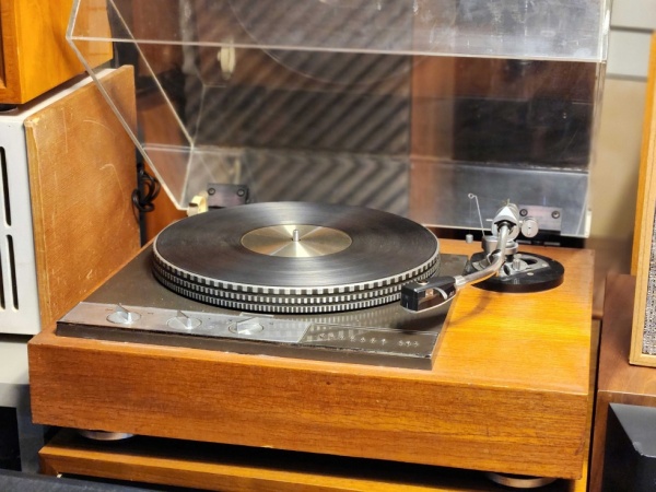 Garrard(가라드) Garrard 가라드 사의 401 턴테이블 입니다 -SME3009 유니버설타입 톤암  신품SPU 포함-
