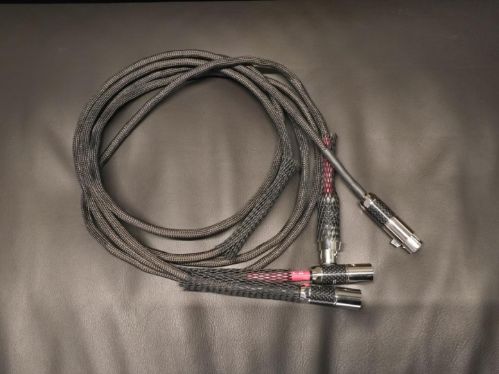 Tellurium Q (텔루륨큐) Ultra Black 2 XLR 인터케이블 (2m)