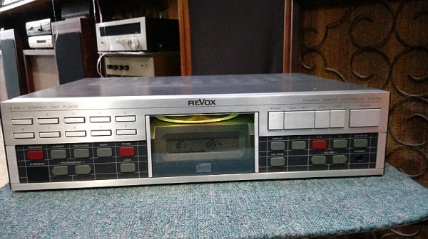 REVOX (리복스) B225