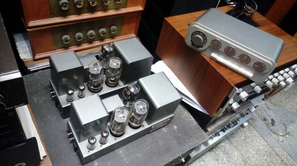 QUAD  (쿼드) QUAD 2 + QUAD22