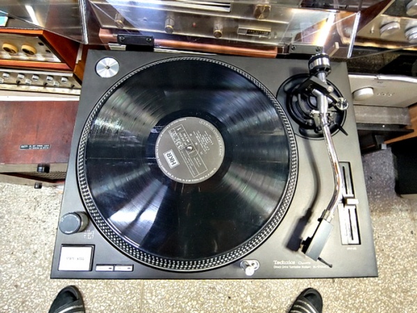 Technics (테크닉스) SL1210mk2 (220V)
