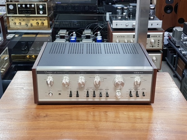 Onkyo (온쿄) Onkyo (온쿄) Integra A-755NII100 인티앰프