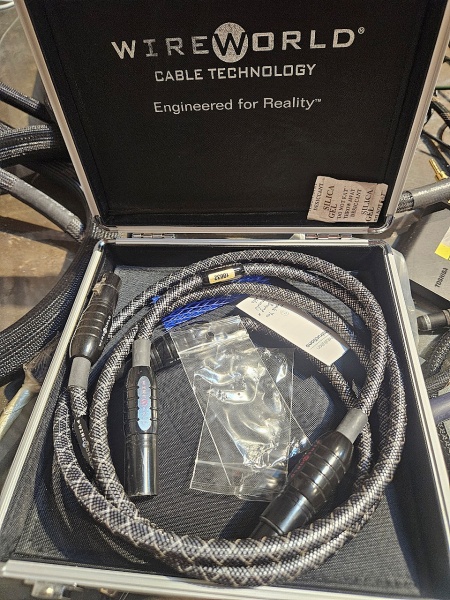 Wireworld(와이어월드)  Platinum Eclipse7(플래티넘 이클립쉬7)  XLR1M