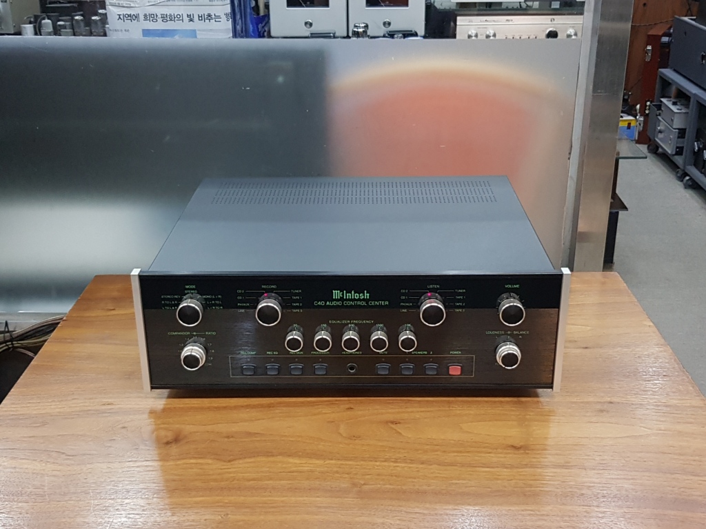 Mcintosh (매킨토시) Mcintosh (매킨토시) C40 프리앰프