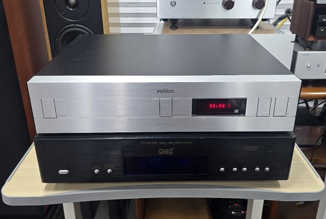 Revox(리복스) 리복스 B26 튜너 220v (민트급) 원박스+포터안테나 포함
