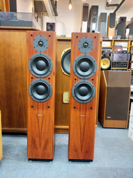 Dynaudio(다인오디오) Dynaudio FOCUS 220