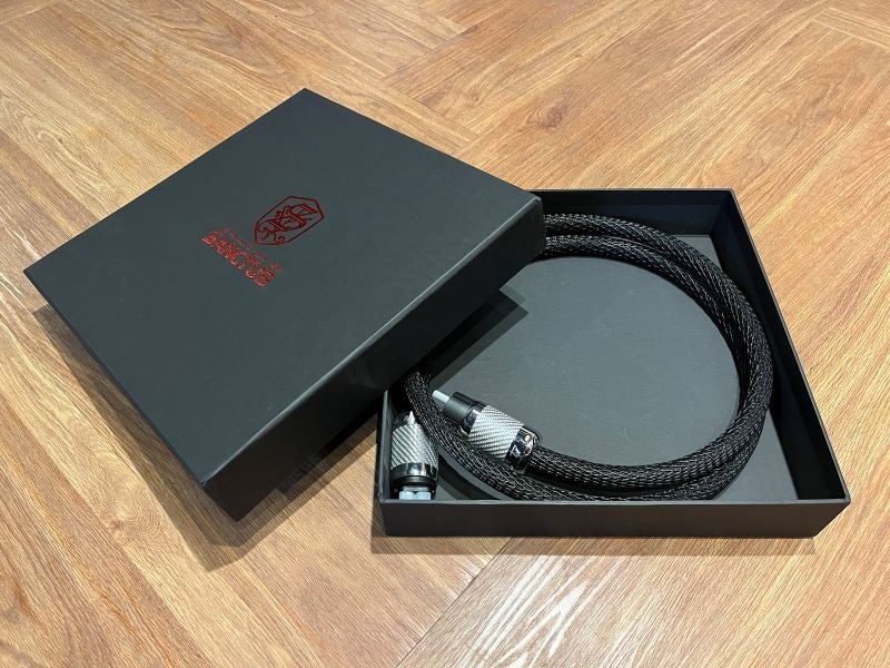 상투스 (SANTUS) 상투스 F1 SIGNATURE 전원케이블 (극상품)