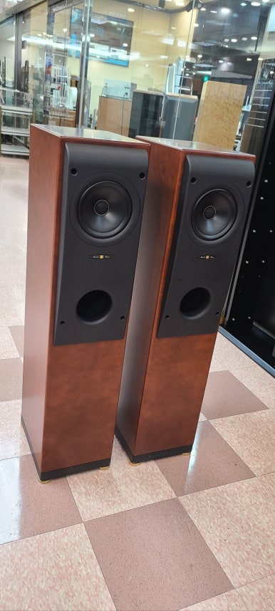 KEF(케이이에프)  Reference Model 2 스피커