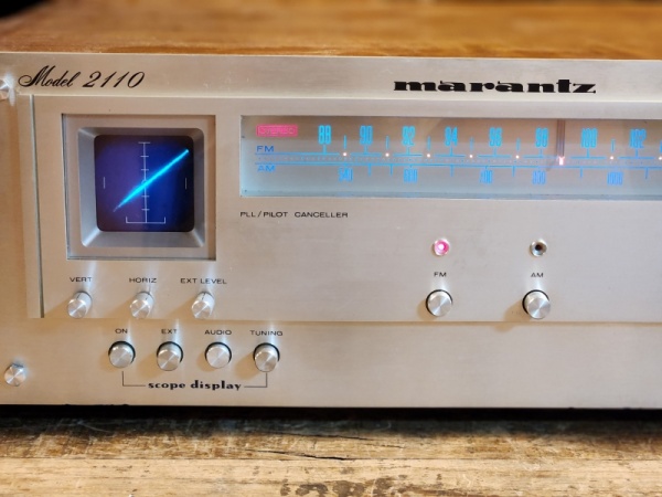 Marantz(마란츠) 2110 스코프형 블루턴 튜너 입니다 -A급-